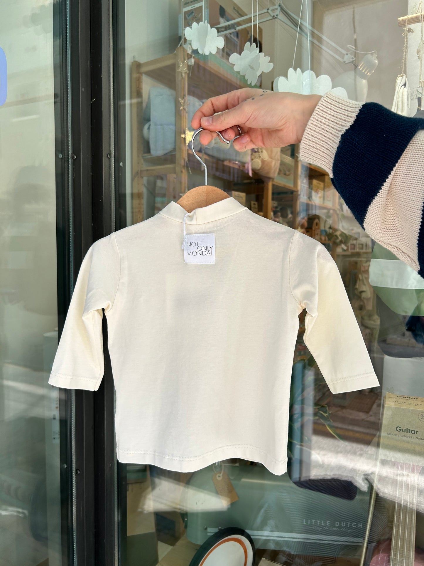 Cardigan en jersey écru Rometto