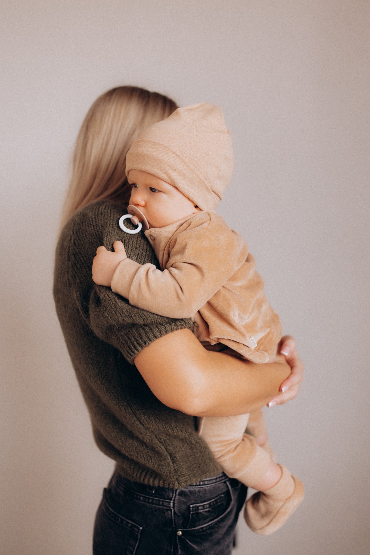 Cuffia neonato beige cotone BIO