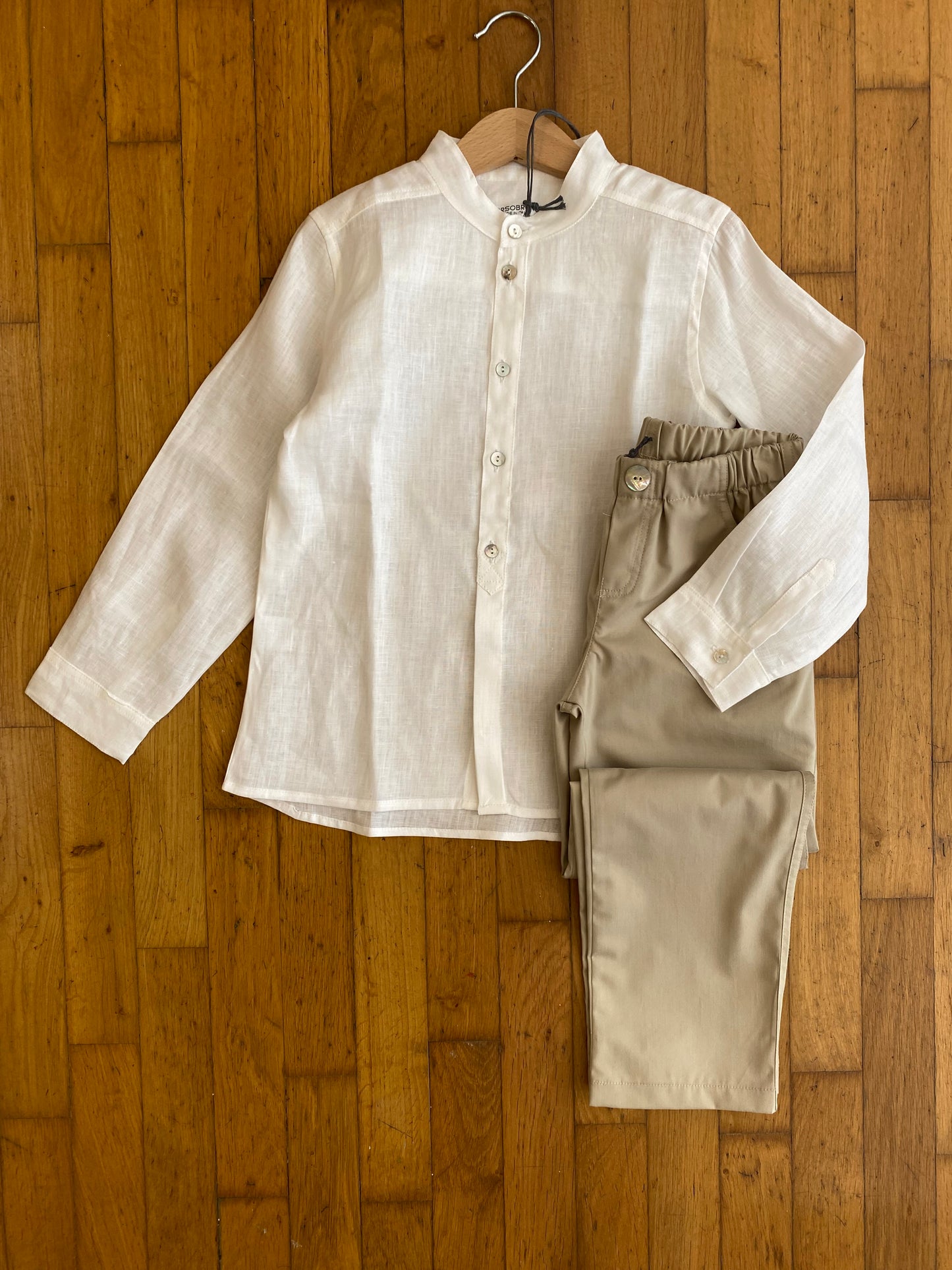 Chemise coréenne en lin blanc avec boutons en nacre