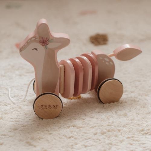 Cerbiatto in legno da tirare Fairy Garden