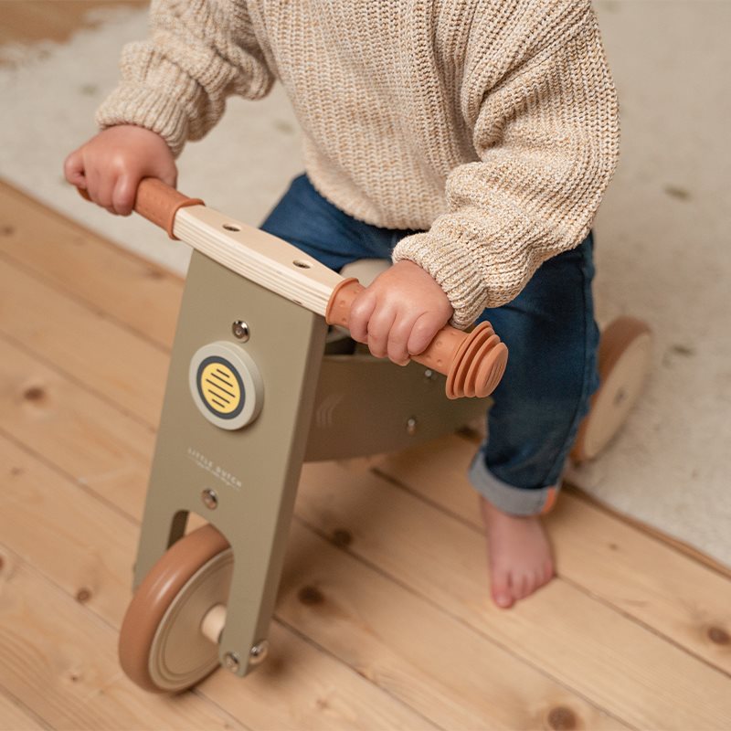 Triciclo in legno oliva