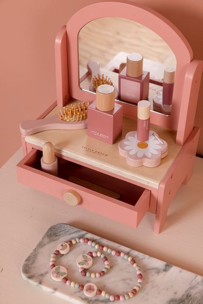 Wooden dressing table