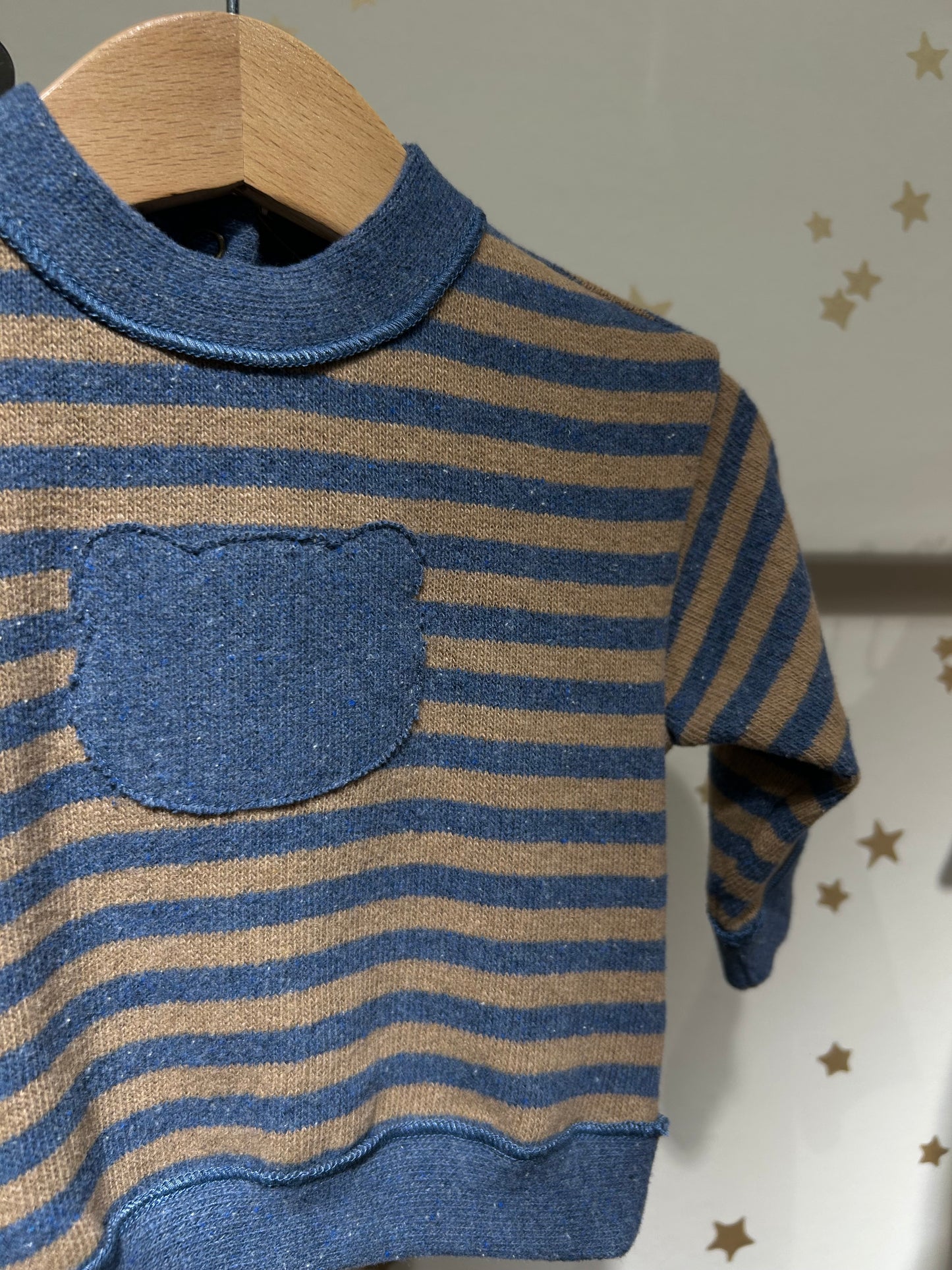 Felpa baby orso, riga legno/azzurro in caldo cotone