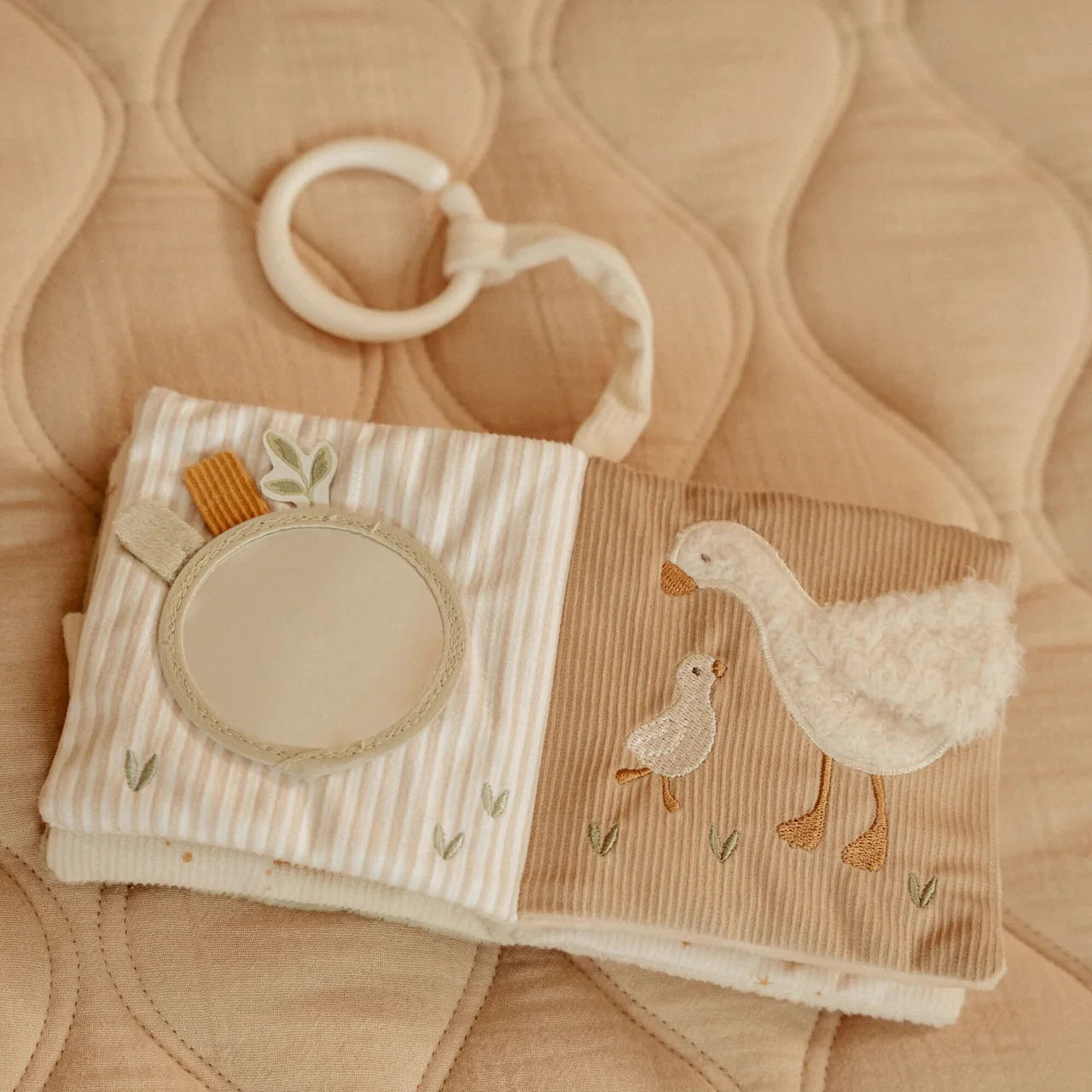 Libro morbido da passeggino Newborn Naturals