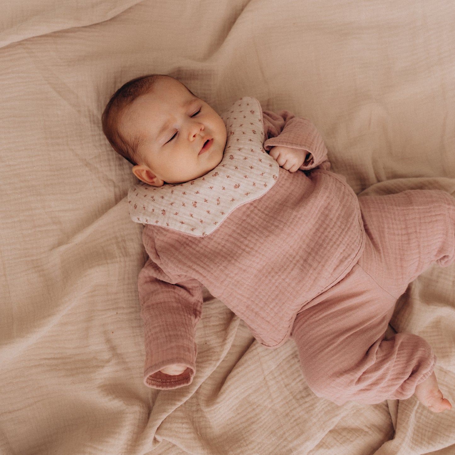 Completo kimono e pantalone in mussola rosa