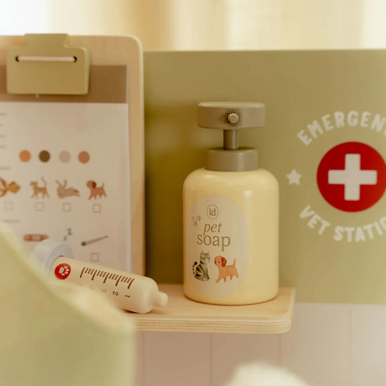 Banco del veterinario in legno