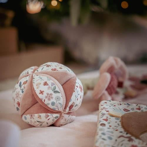 Pallina sensoriale neonato rosa Fairy Garden