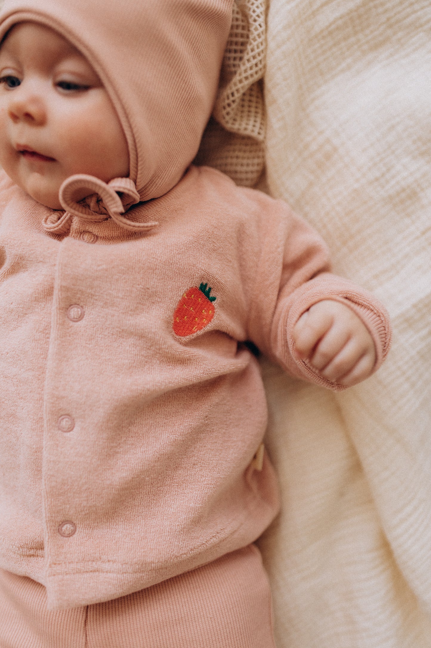 Completo cardigan e pantalone rosa cotone bio