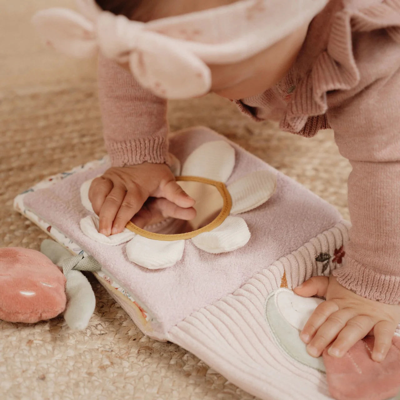 Libro morbido multi attività Fairy Garden