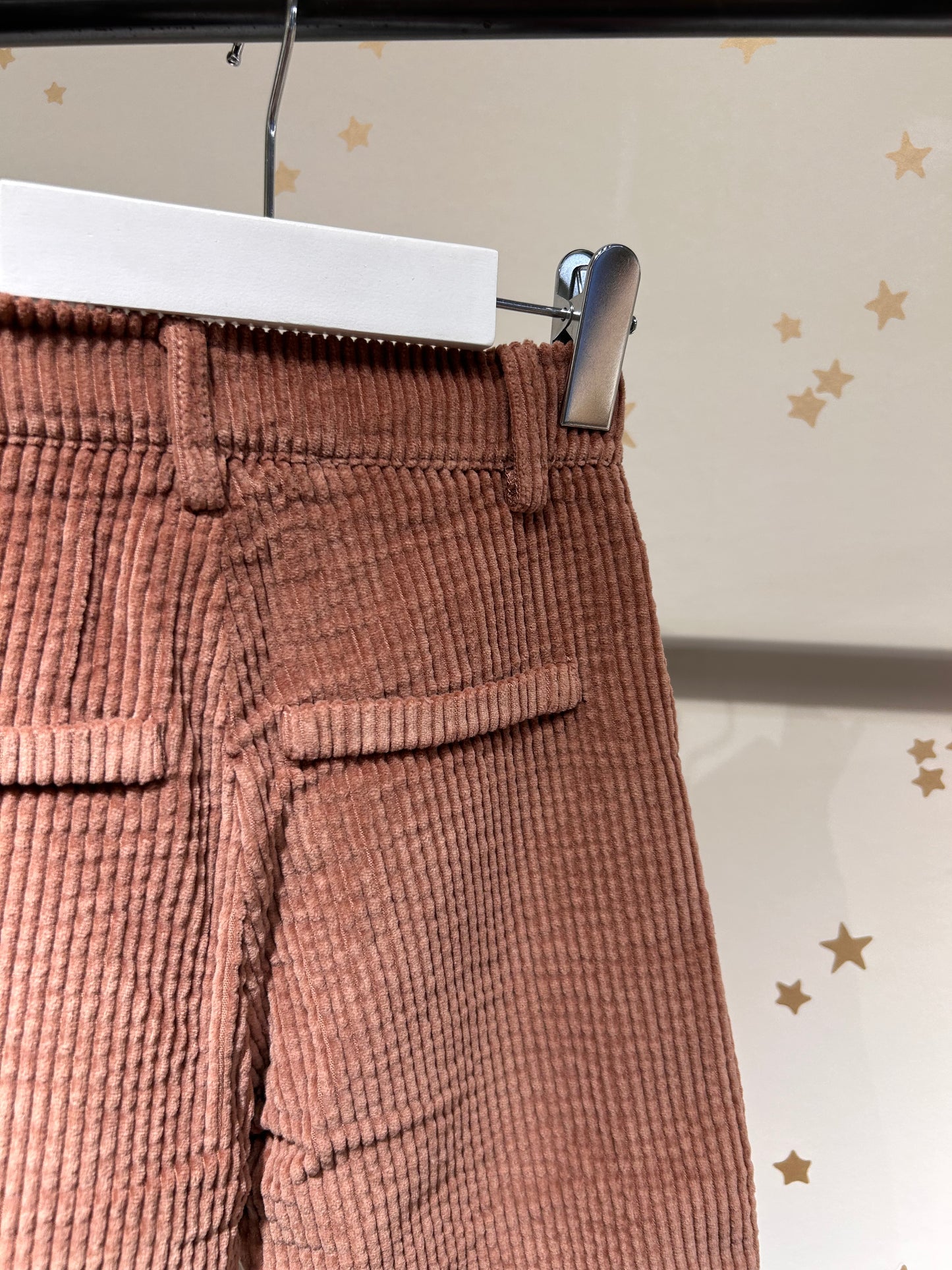 Pantalone in velluto a coste moka mousse