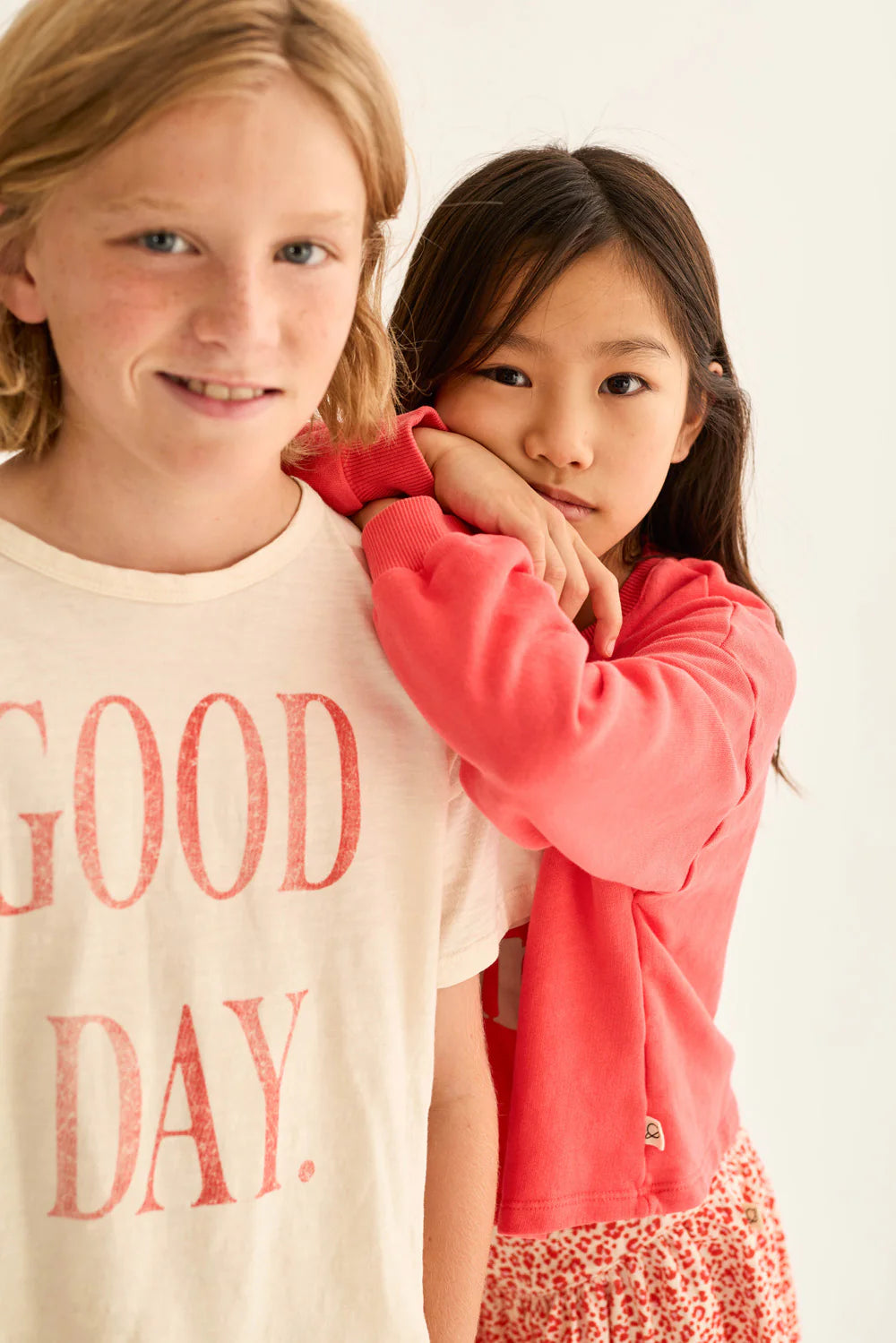 T-shirt stampa “Good Day” Jon