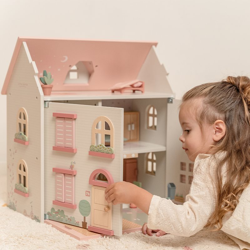 Maison de poupée en bois rose