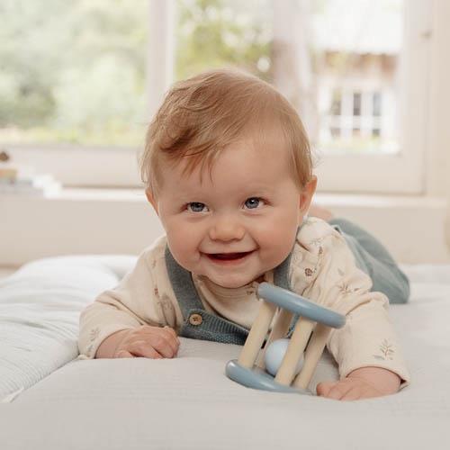 Sonaglio in legno azzurro Forest Friends