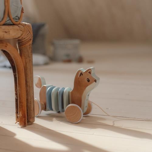 Volpe in legno da tirare Forest Friends